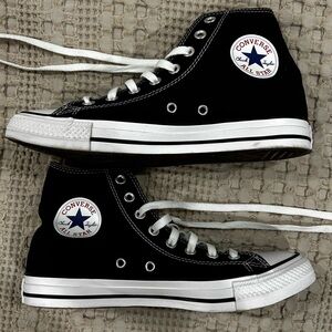 High top Converse Sneakers